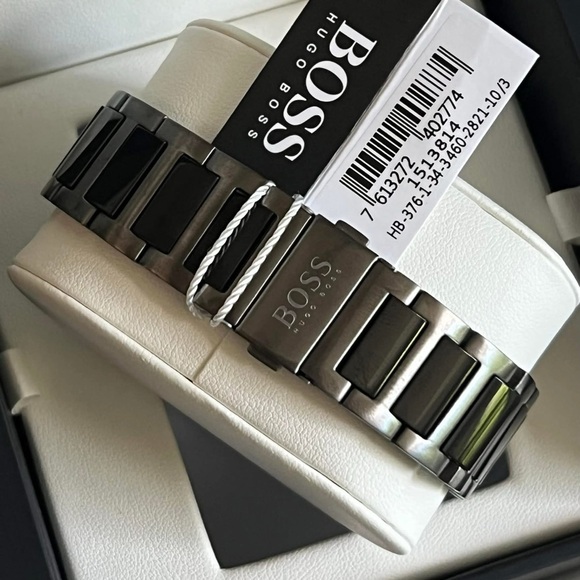 HB1513814 - Hugo Boss Men’s Peak Chronograph Watch - Picture 8 of 13